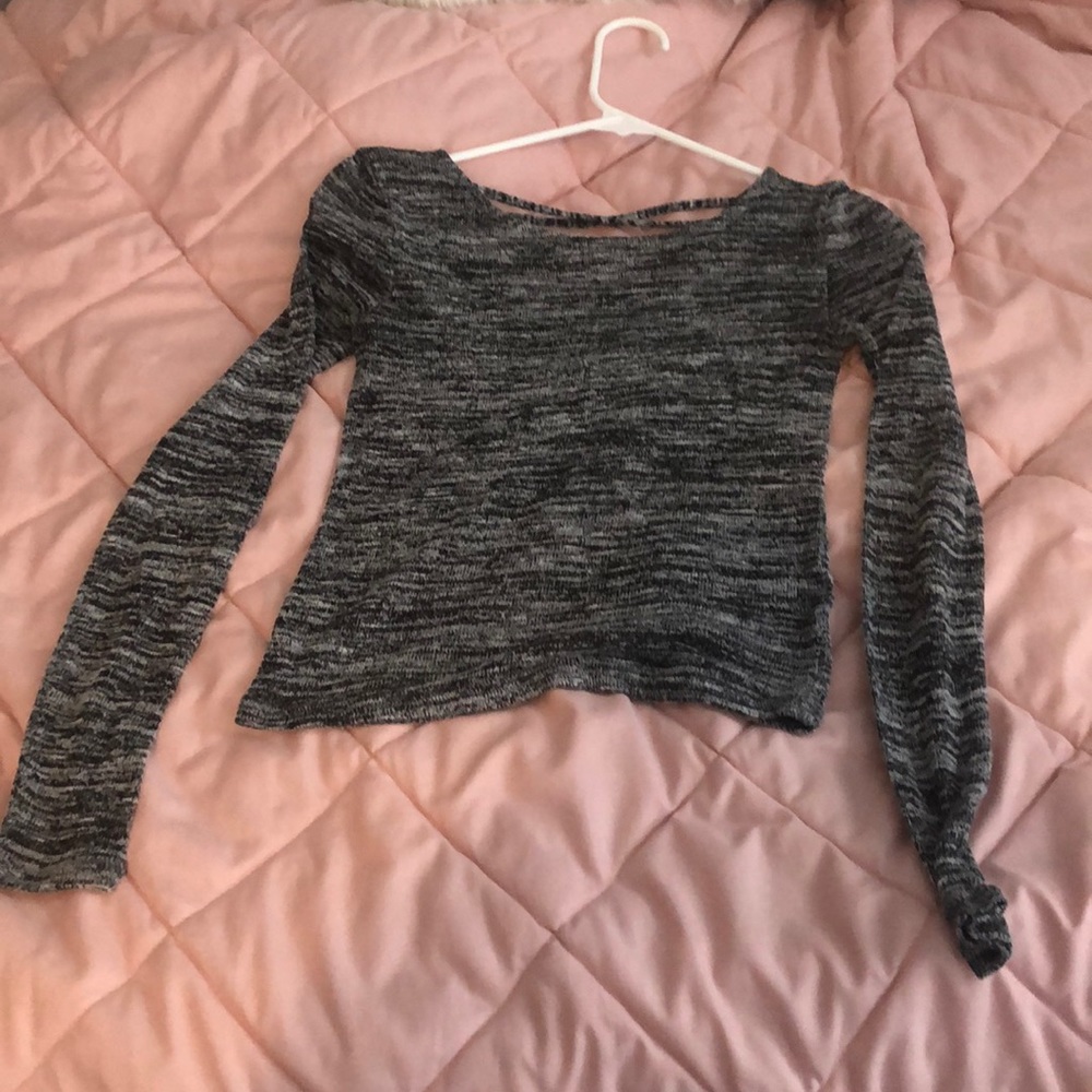 Black and grey marbled cropped light sweater